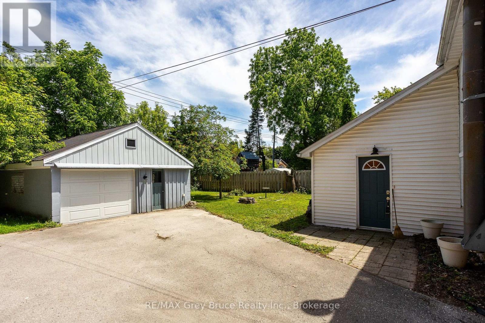 177 2ND AVENUE SW - 4