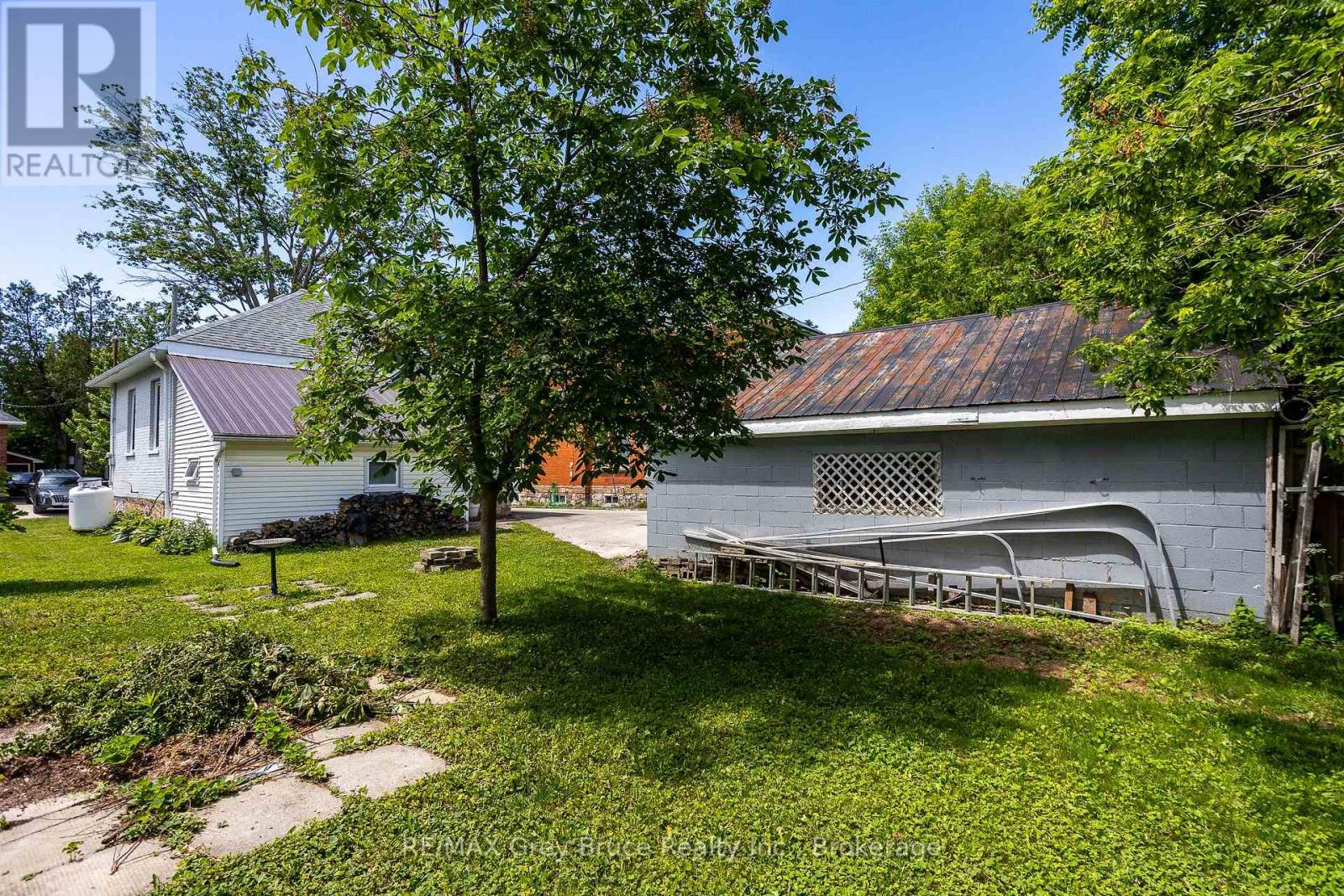 177 2ND AVENUE SW - 42