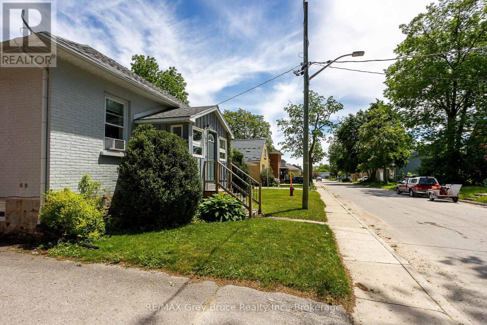 177 2ND AVENUE SW - 43
