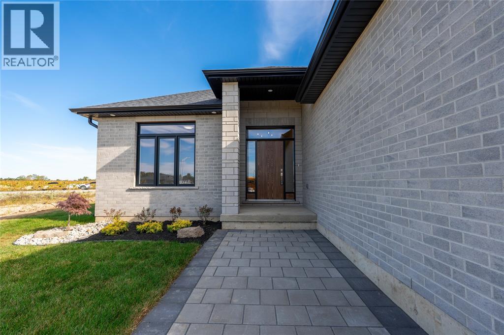 3555 PAUL CRESCENT - 3