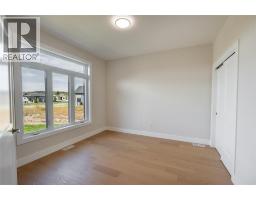 3555 Paul Crescent, Plympton Wyoming, ON N0N1E0 Photo 12