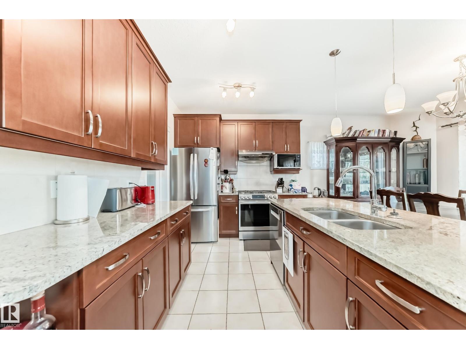 8730 180A AV NW - 11