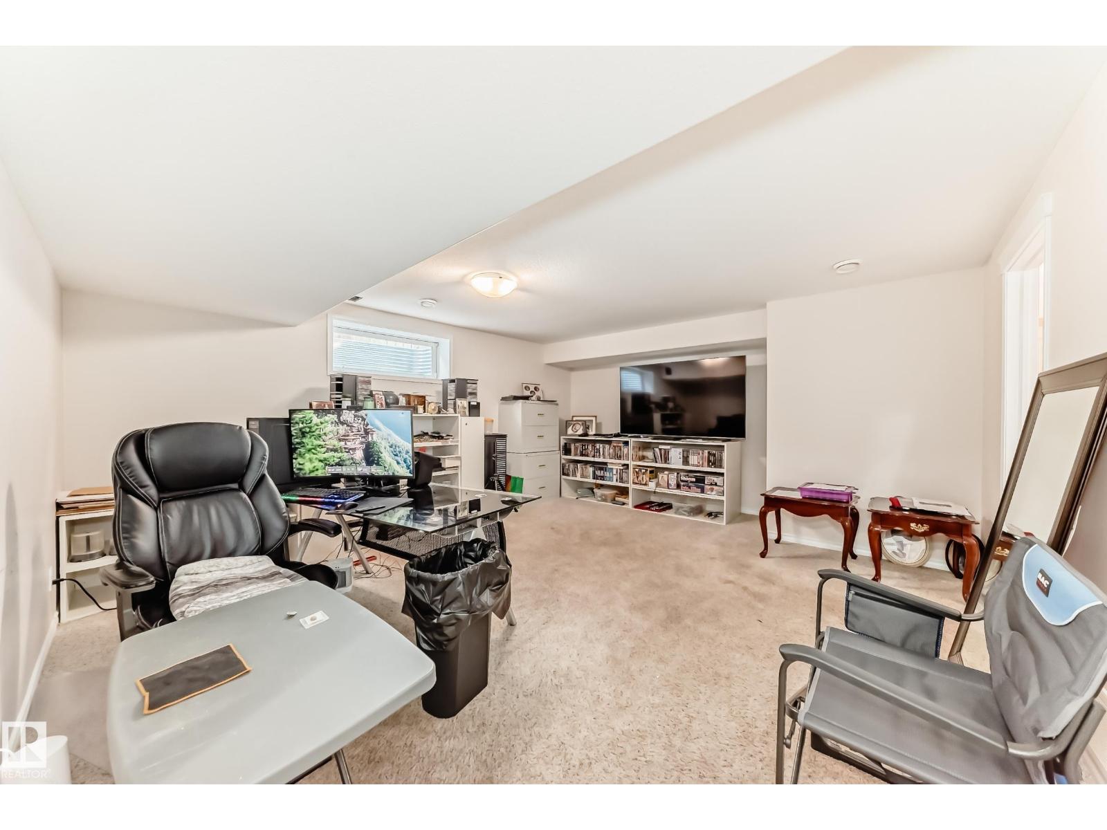 8730 180A AV NW - 32