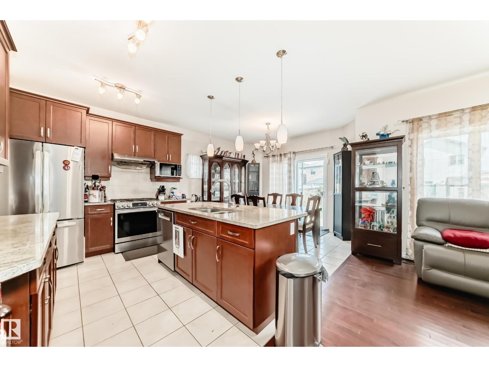 8730 180A AV NW - 8