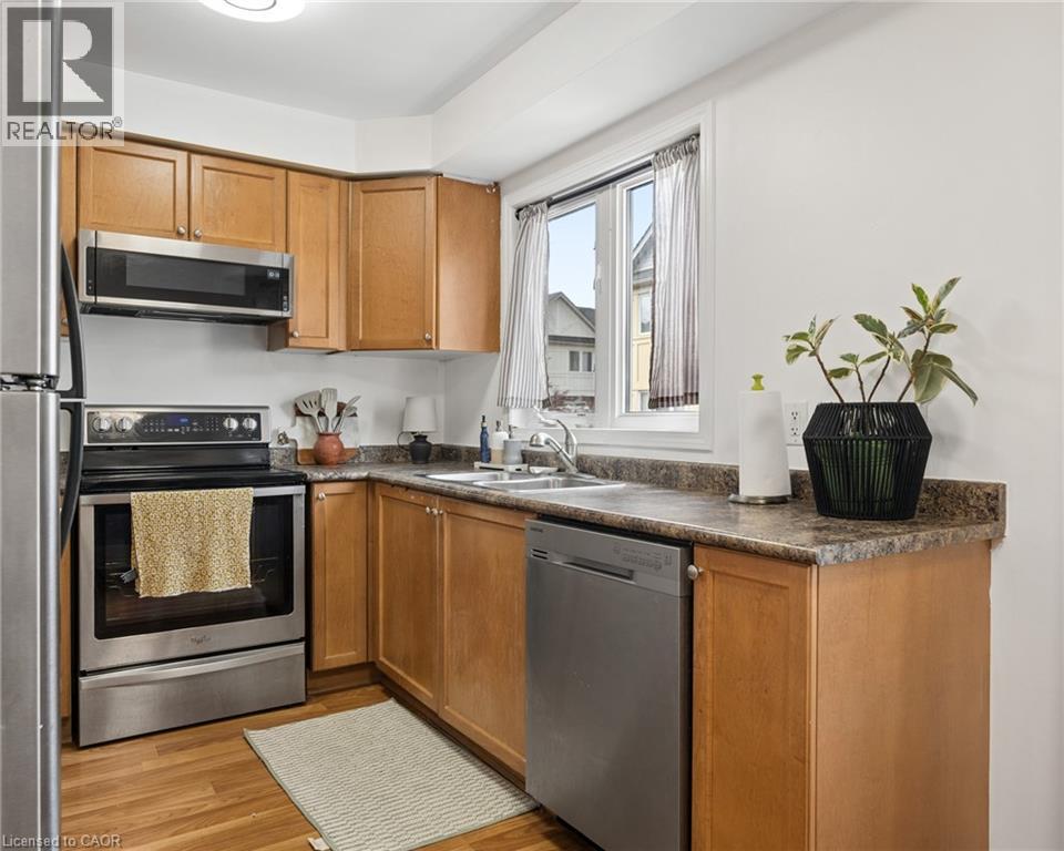 #35 1790 FINCH Avenue - 16