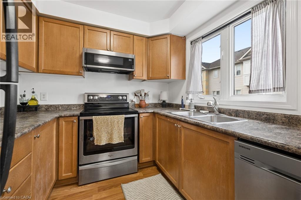 #35 1790 FINCH Avenue - 17
