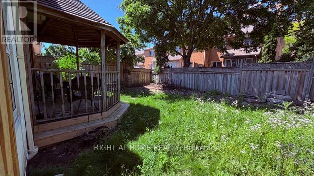 35 DAVIES CRESCENT - 31