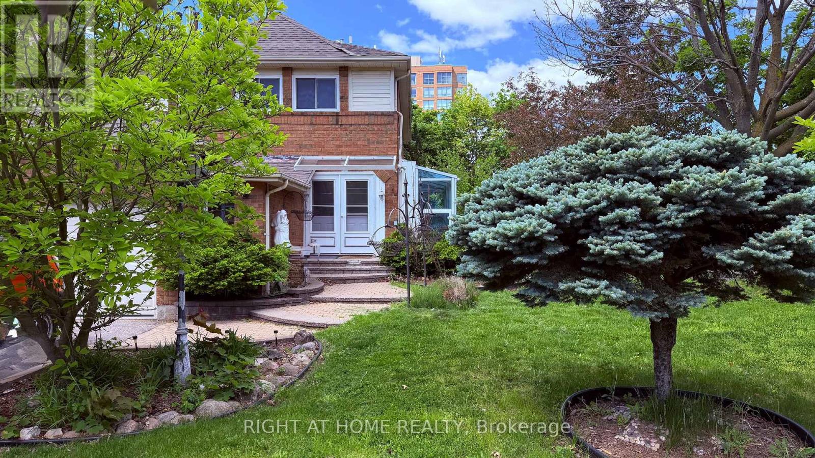 35 DAVIES CRESCENT - 5