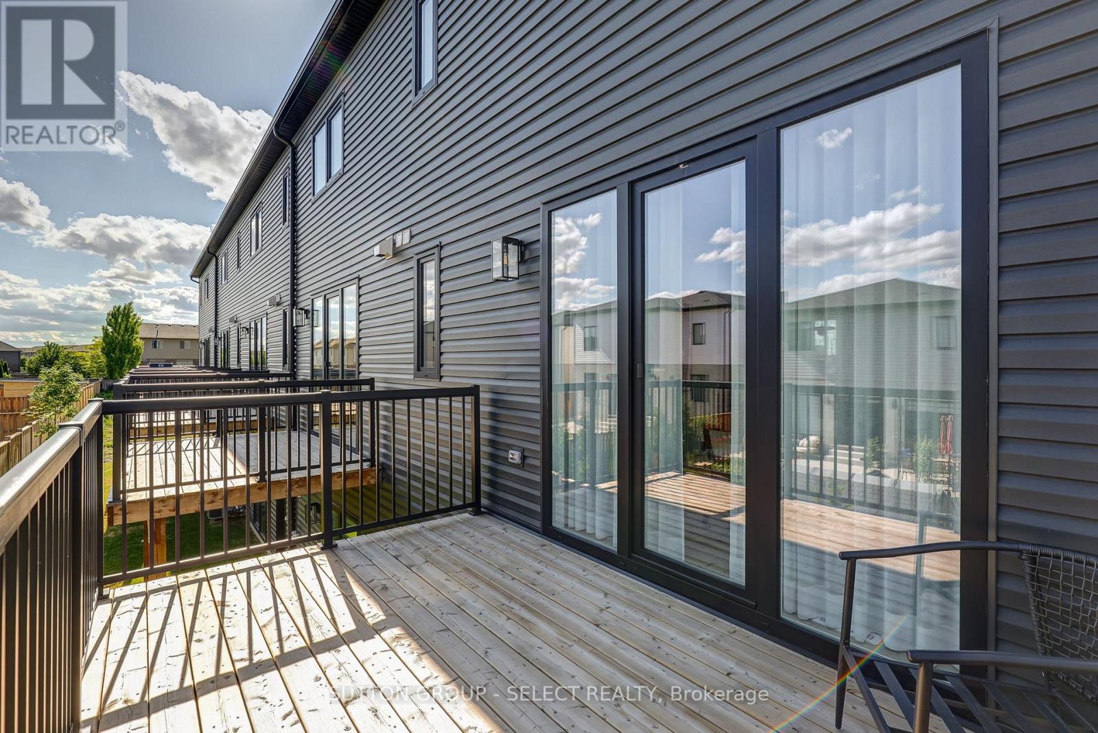 #4 3090 PETTY ROAD - 29