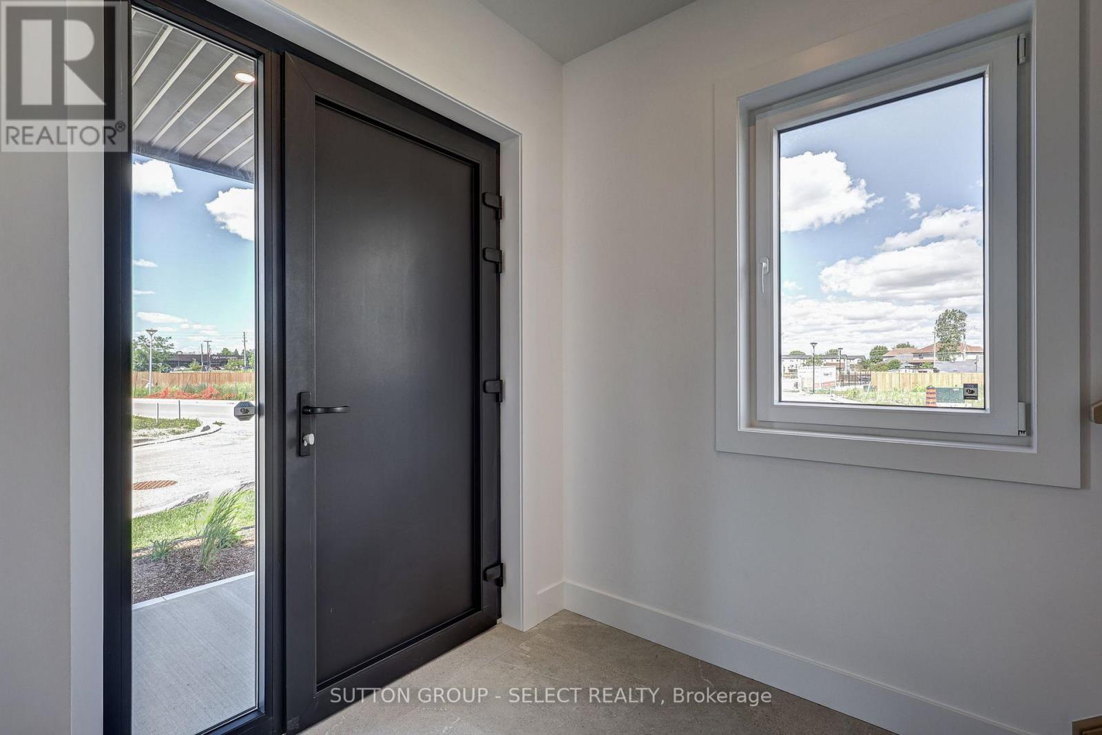 #4 3090 PETTY ROAD - 4