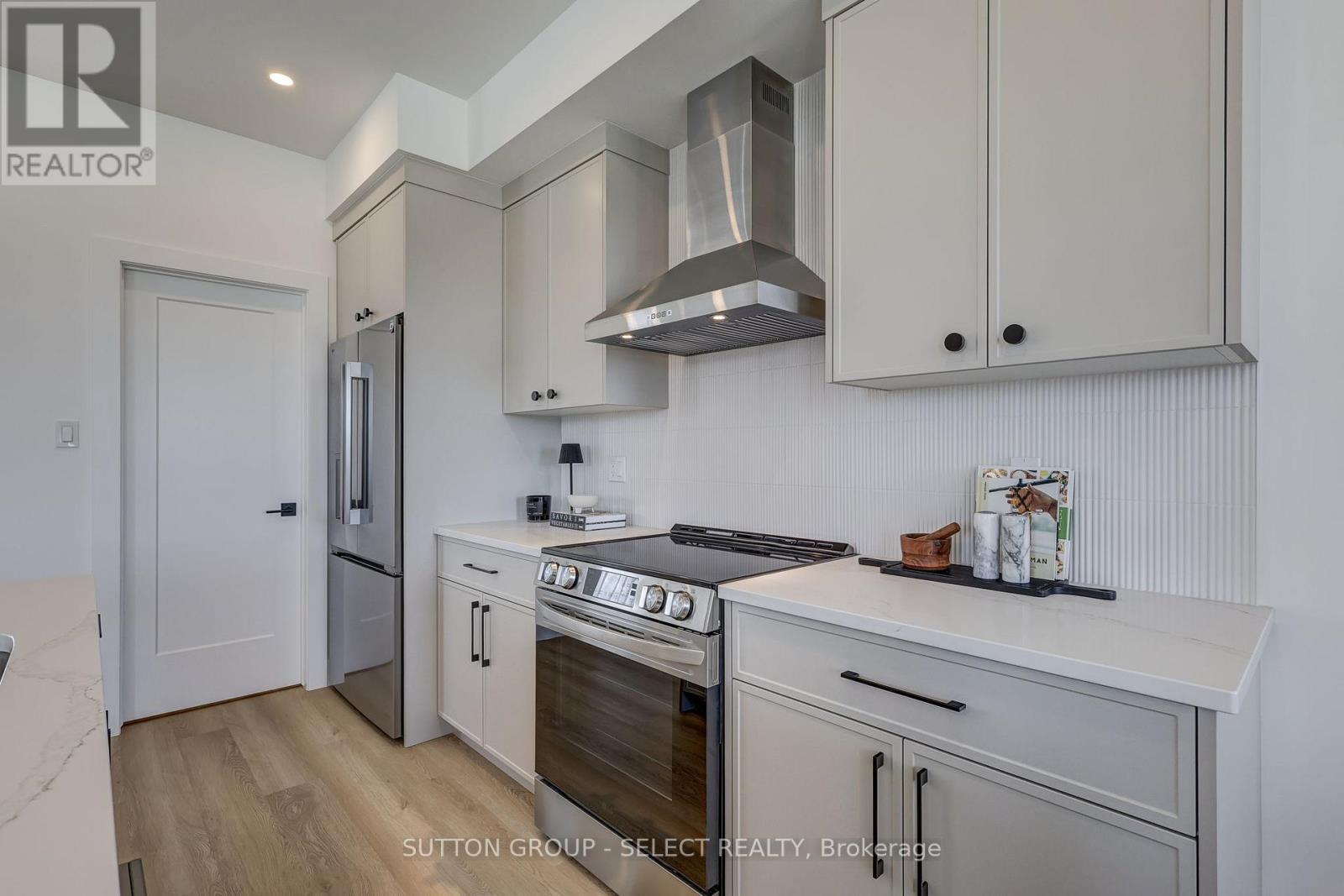 #2 3090 PETTY ROAD - 17