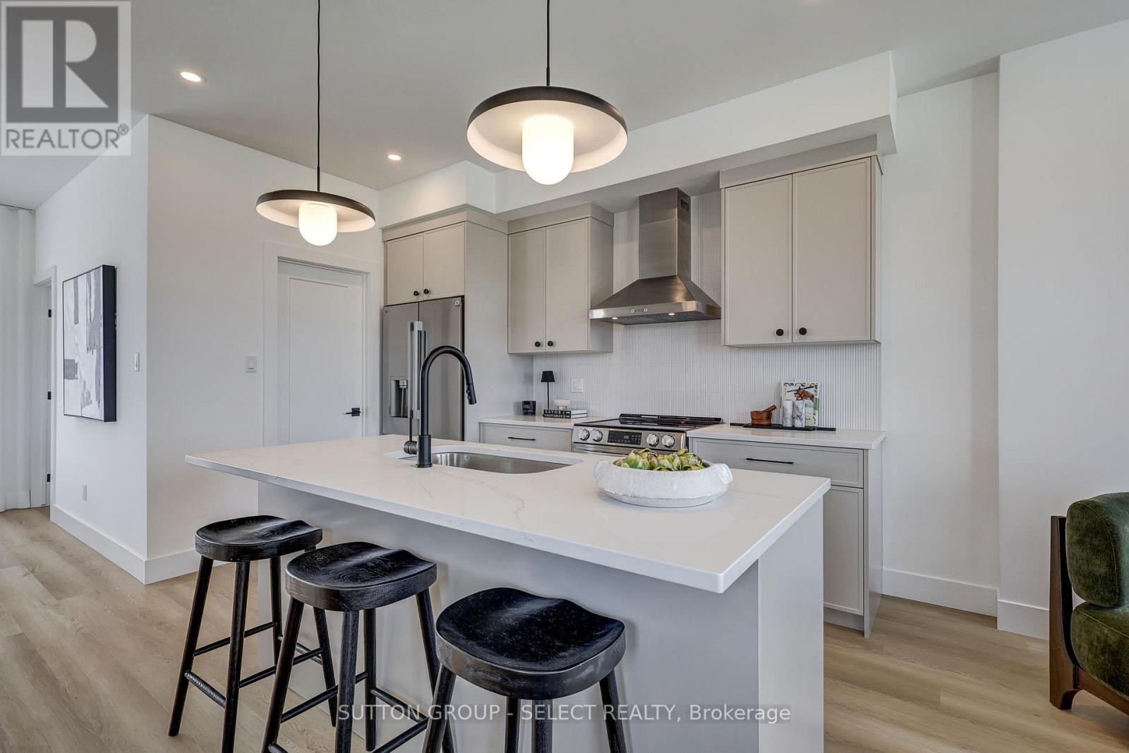 #2 3090 PETTY ROAD - 15