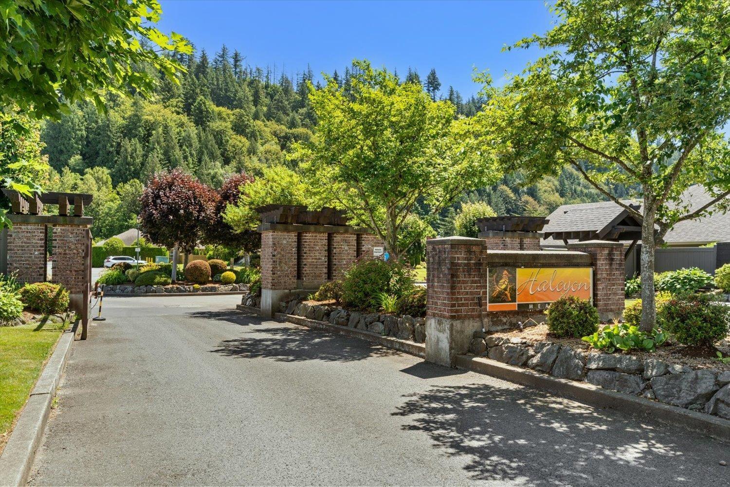 214 46000 THOMAS ROAD, Vedder Crossing, Chilliwack