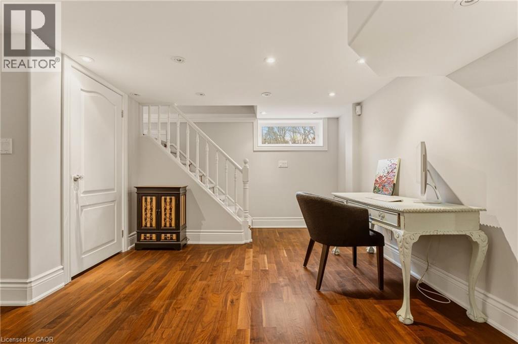 74 OAK KNOLL Drive - 40