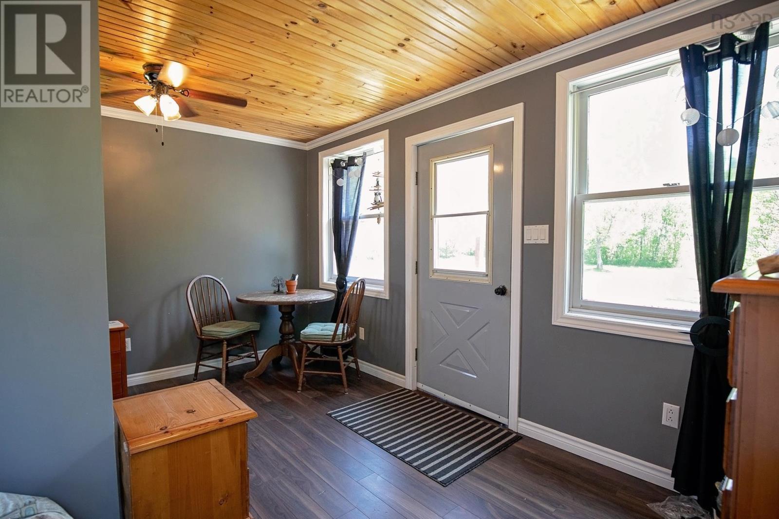 33 Marshview Road - 16