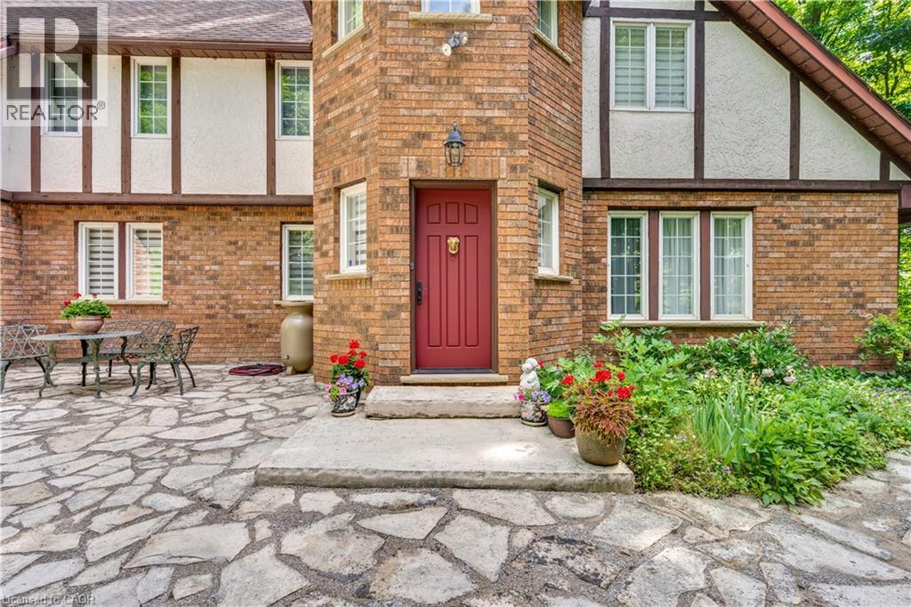 110 GRAND RIDGE Drive - Image 3