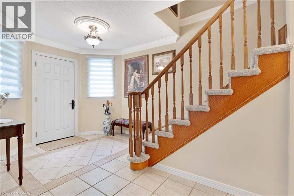 110 GRAND RIDGE Drive - 7