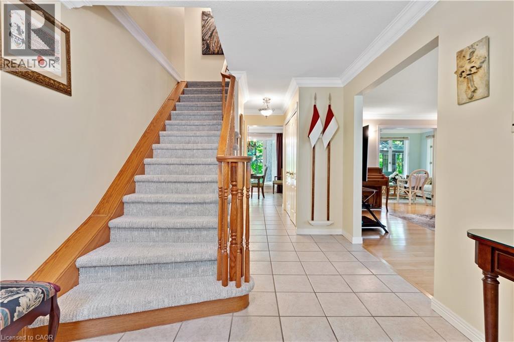 110 GRAND RIDGE Drive - Image 8