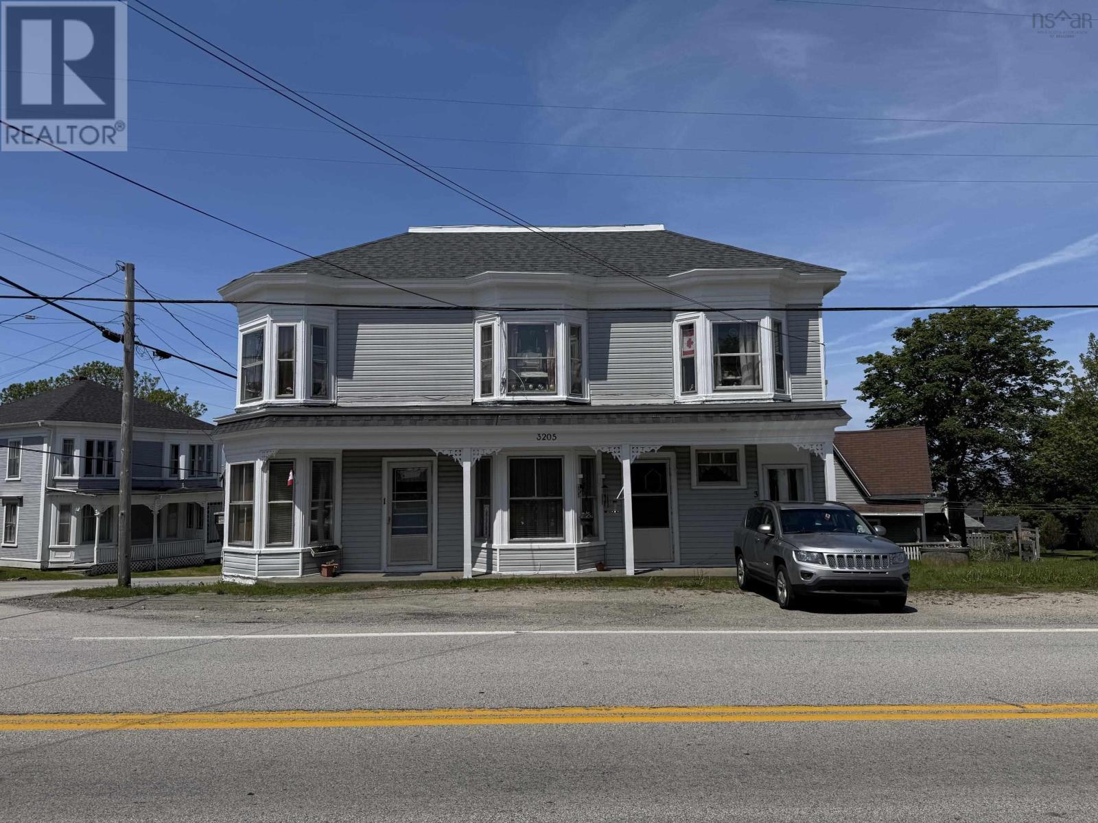 3205 1 Highway - 1