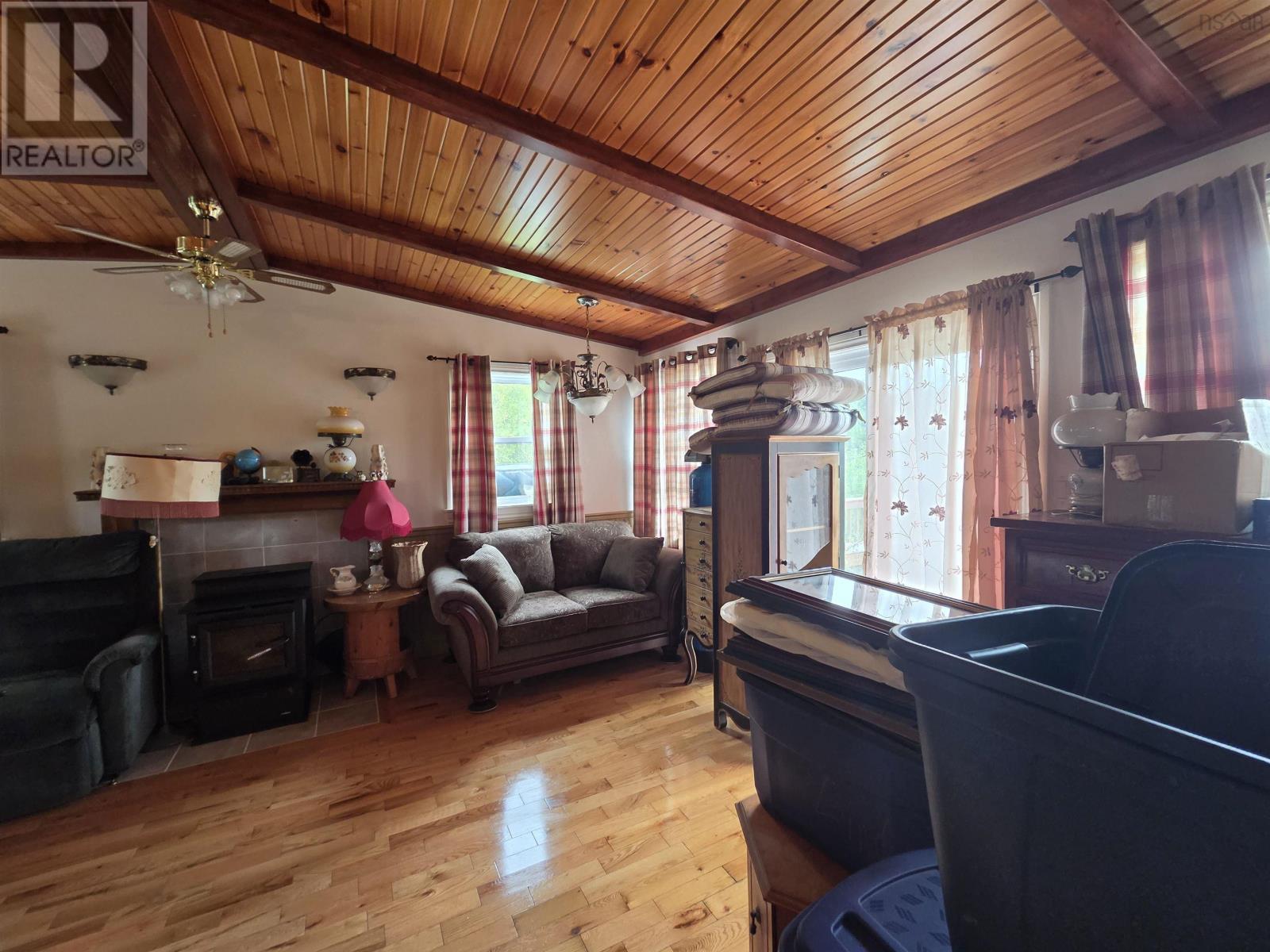 2037 Castle Bay Road - 19