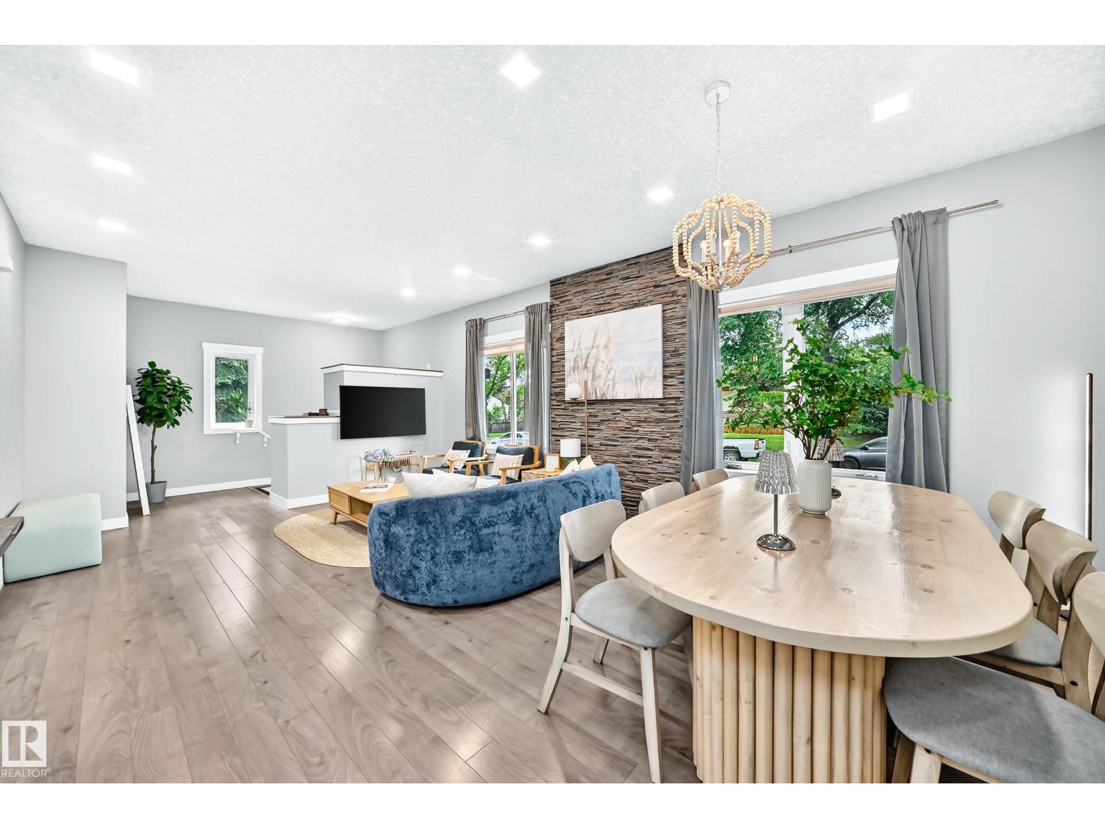 11463 64 ST NW - 11