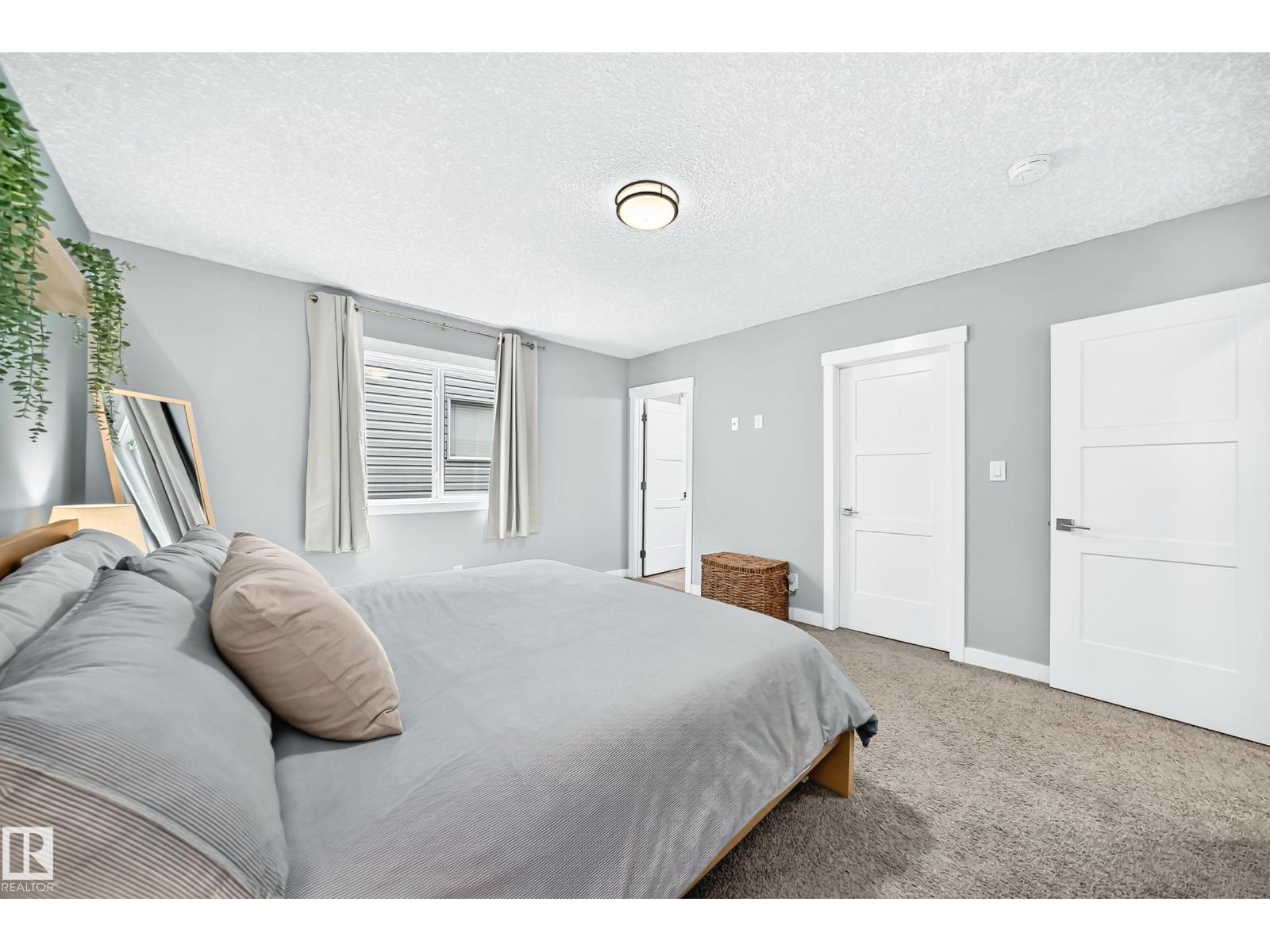11463 64 ST NW - 19