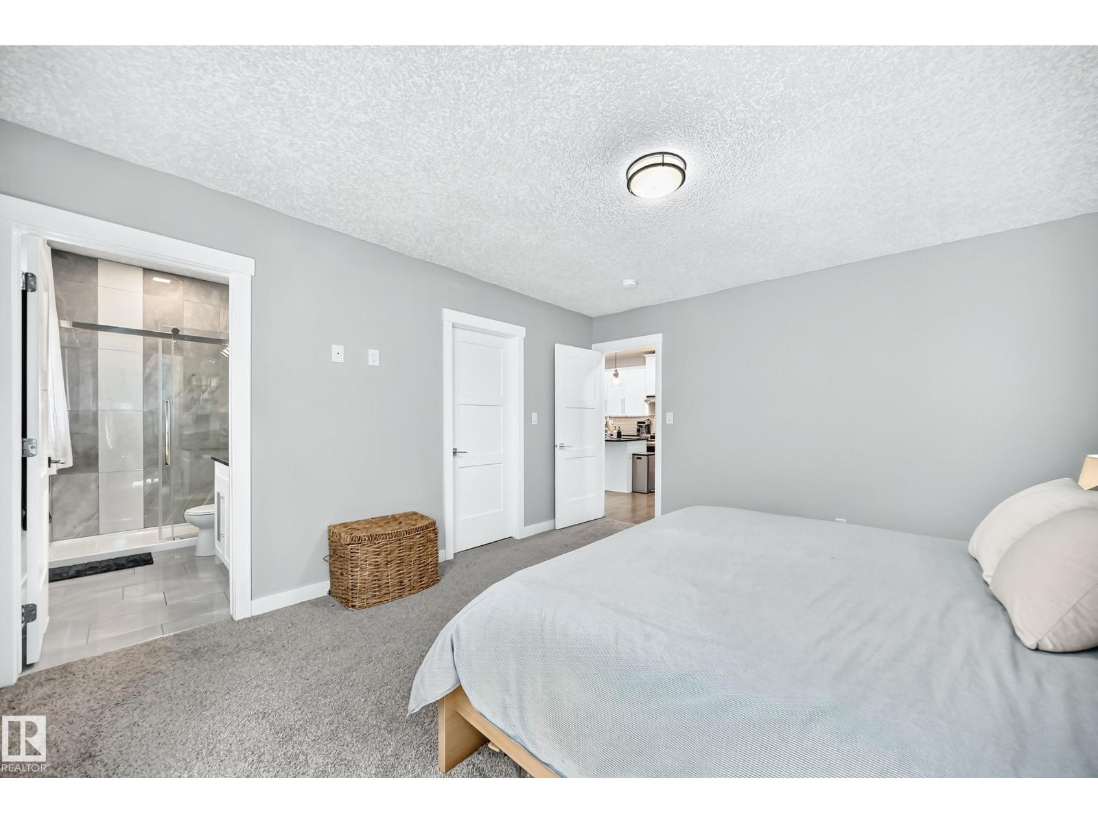 11463 64 ST NW - 20