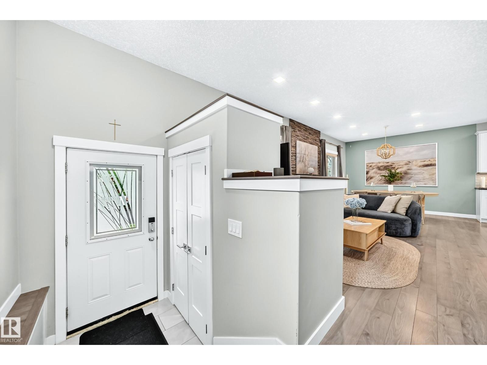 11463 64 ST NW - 4