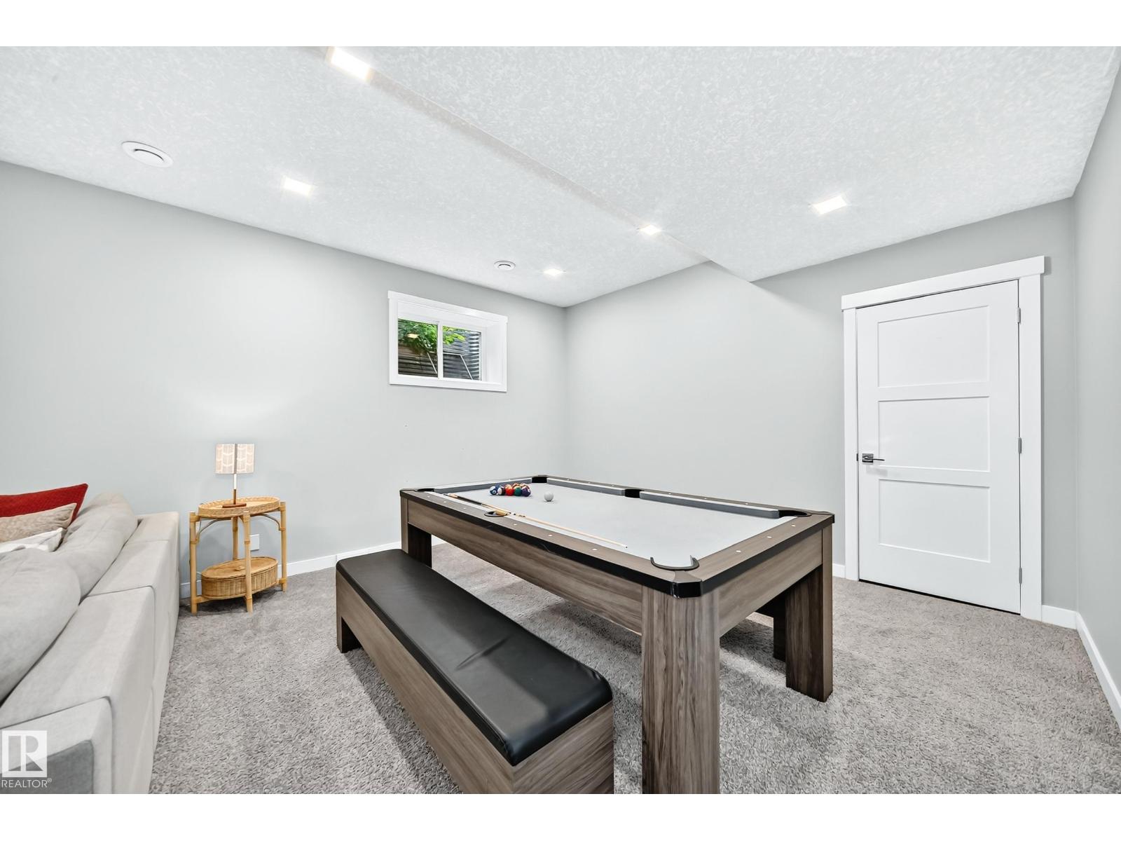 11463 64 ST NW - 40