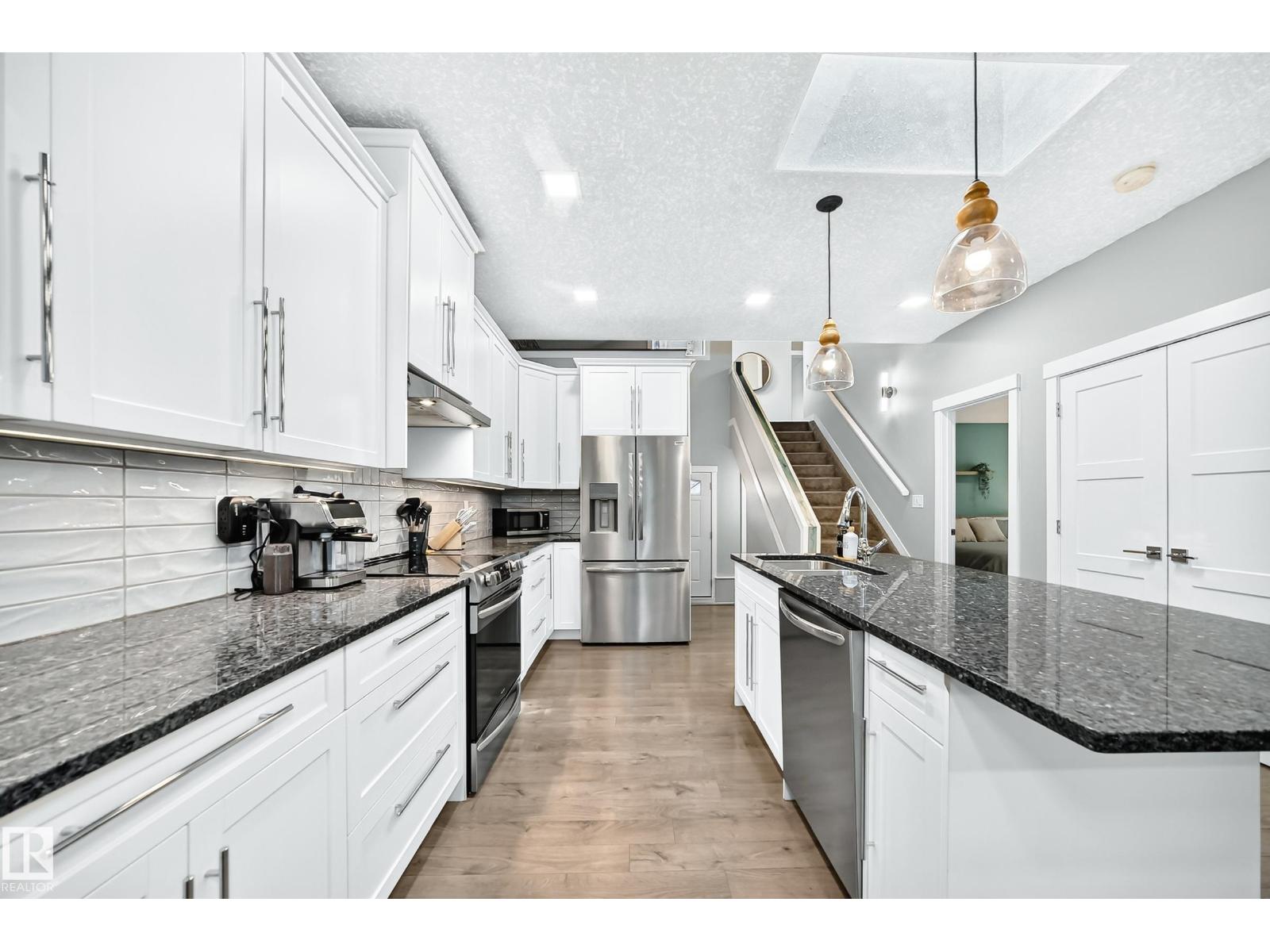 11463 64 ST NW - 7