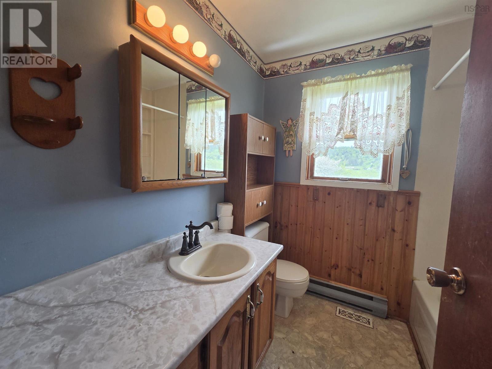 2037 Castle Bay Road - 16