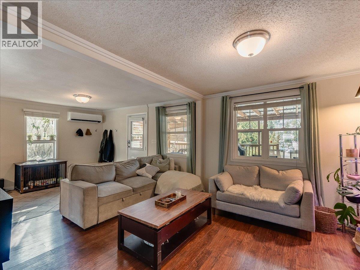 613 11th Avenue - 37