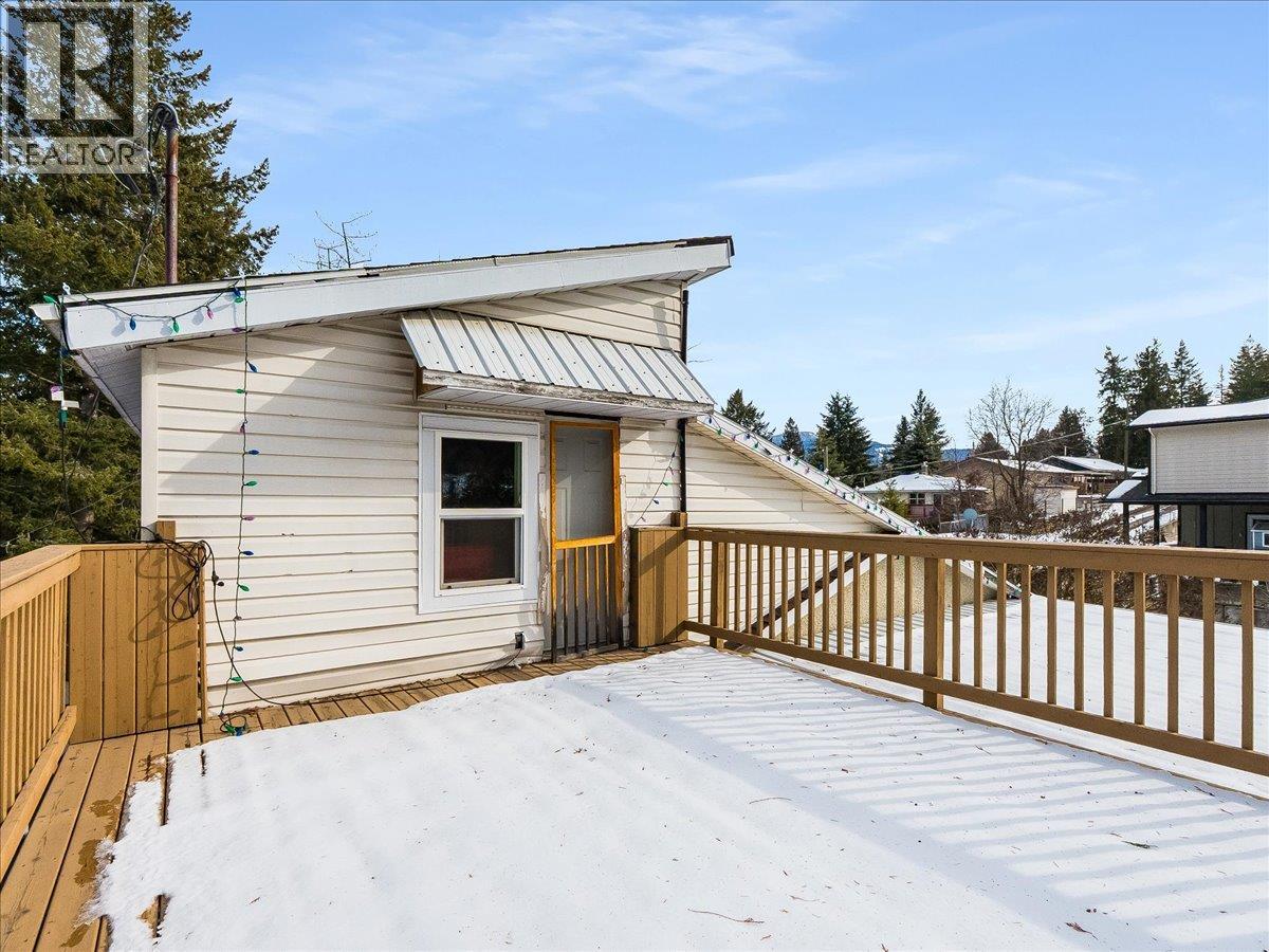 613 11th Avenue - 28