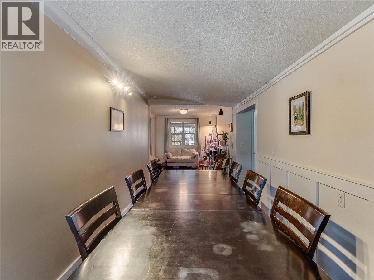 613 11th Avenue - 33