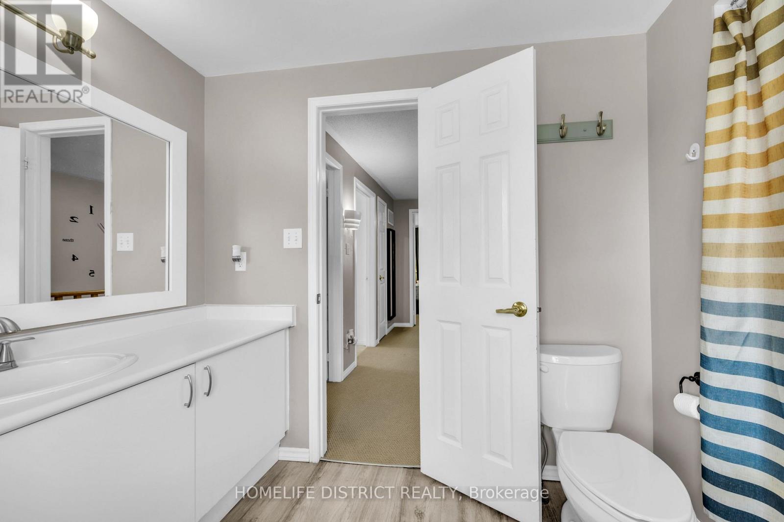 101 CHAMPINE SQUARE - 22