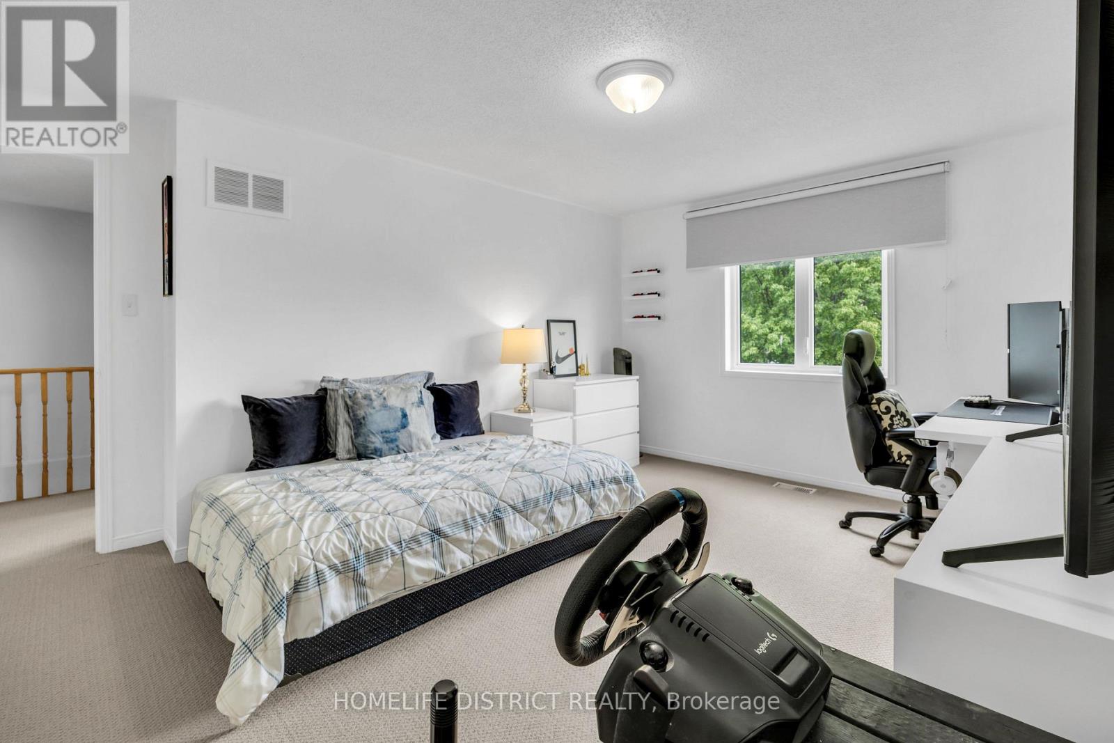 101 CHAMPINE SQUARE - 24