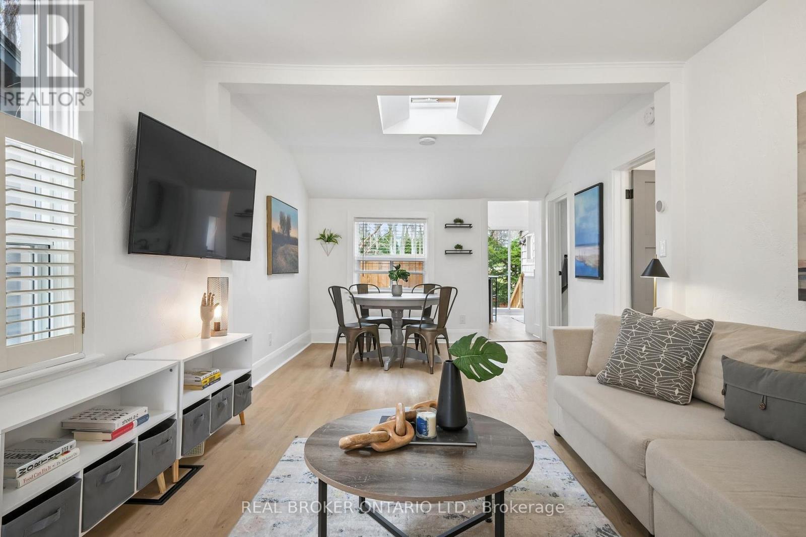 Photo of 60 HAIG AVENUE, Toronto (Birchcliffe-Cliffside)