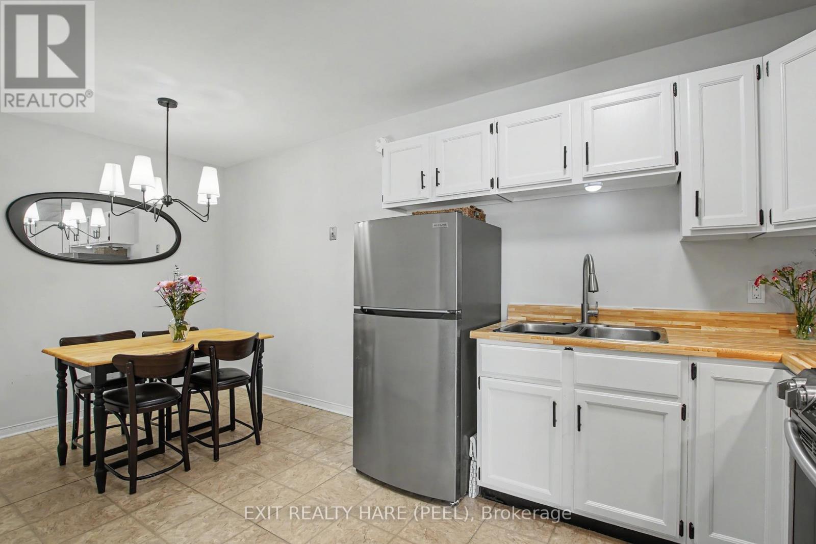 #93 90 LAWRENCE AVENUE - 13