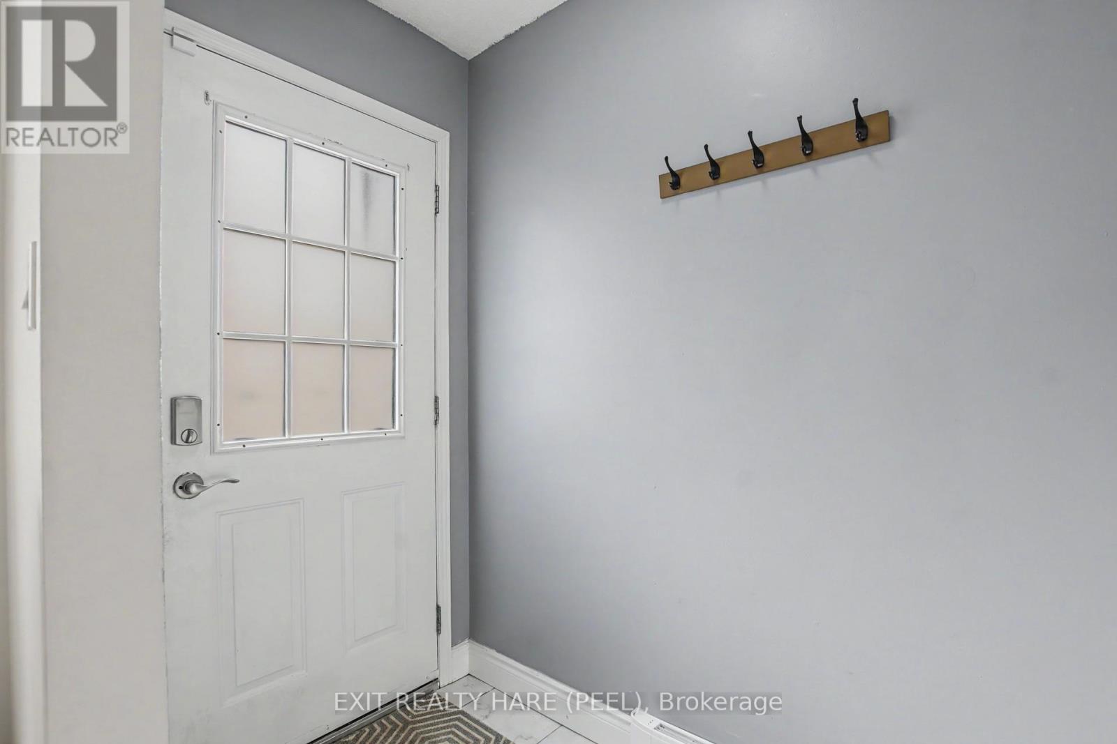 #93 90 LAWRENCE AVENUE - 7