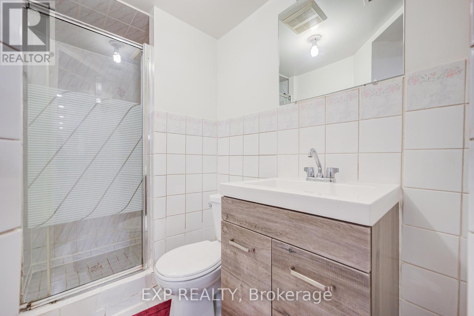 211 SOPHIA ROAD - 31
