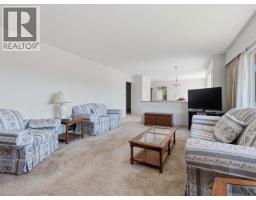 1218 Chamberlain Drive, North Vancouver, BC V7K1P3 Photo 6