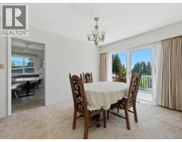 1218 Chamberlain Drive, North Vancouver, BC V7K1P3 Photo 9
