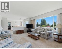 1218 Chamberlain Drive, North Vancouver, BC V7K1P3 Photo 7