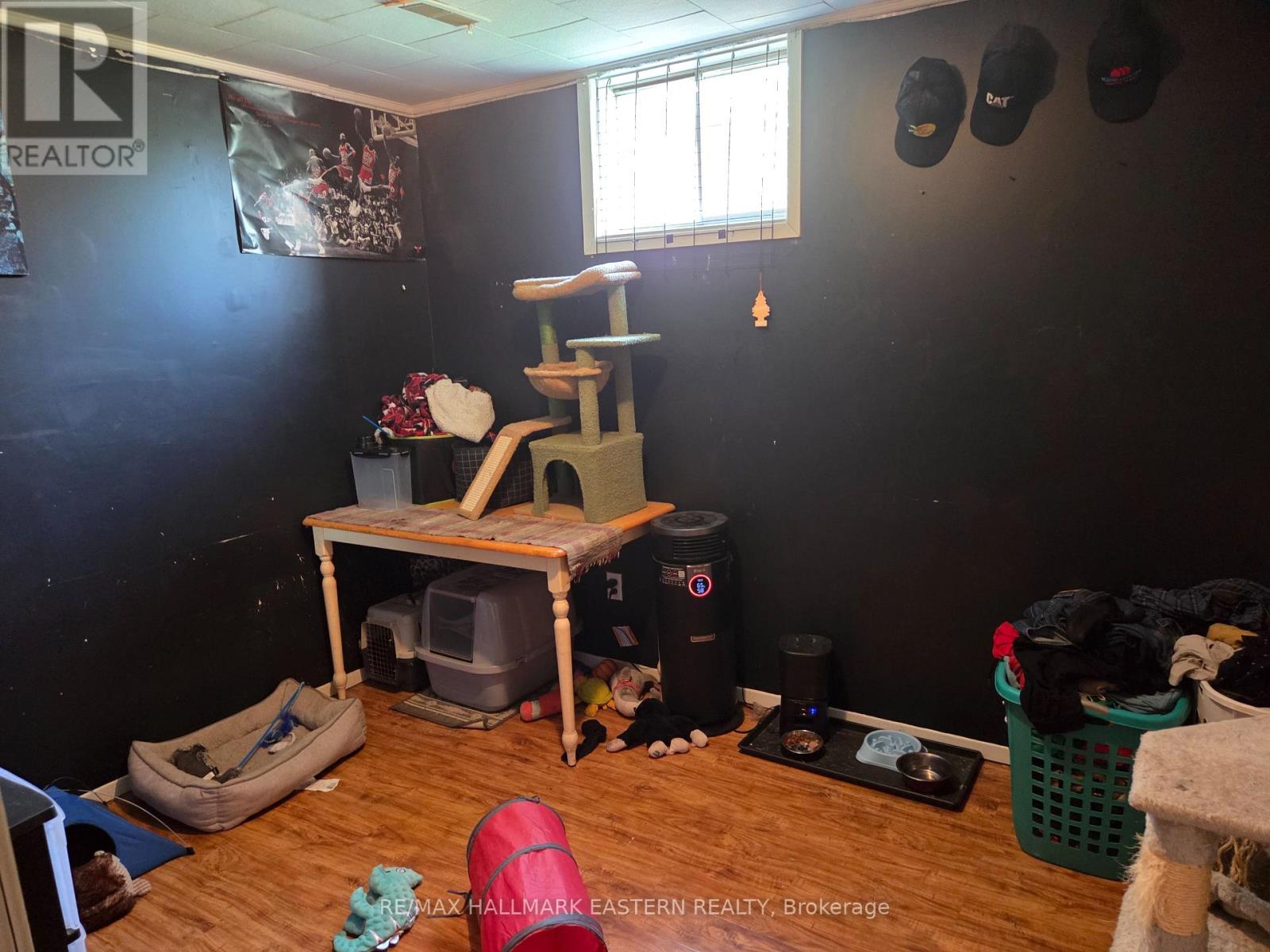 618 DONEGAL STREET - 8