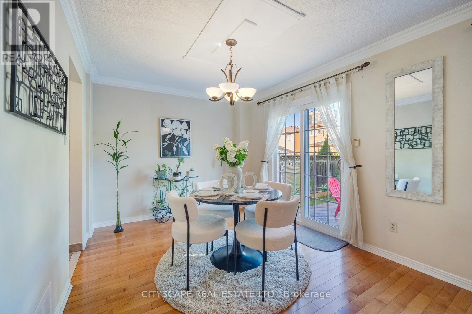 301 KINGSBRIDGE GARDEN - 12