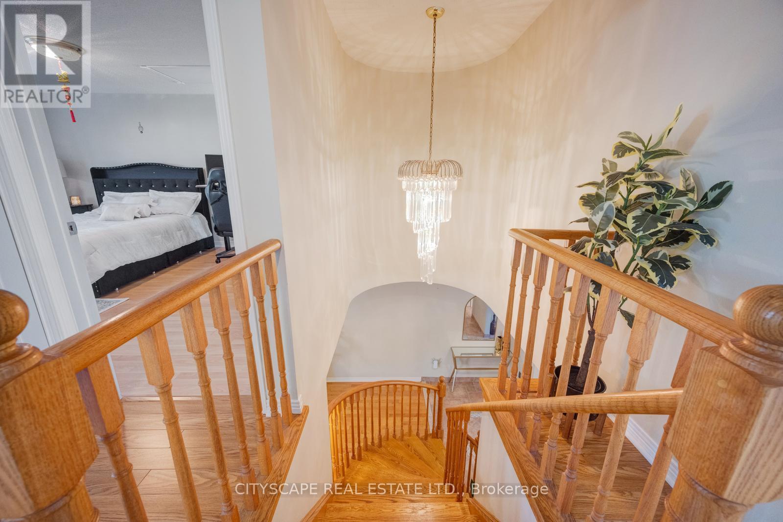 301 KINGSBRIDGE GARDEN - 23