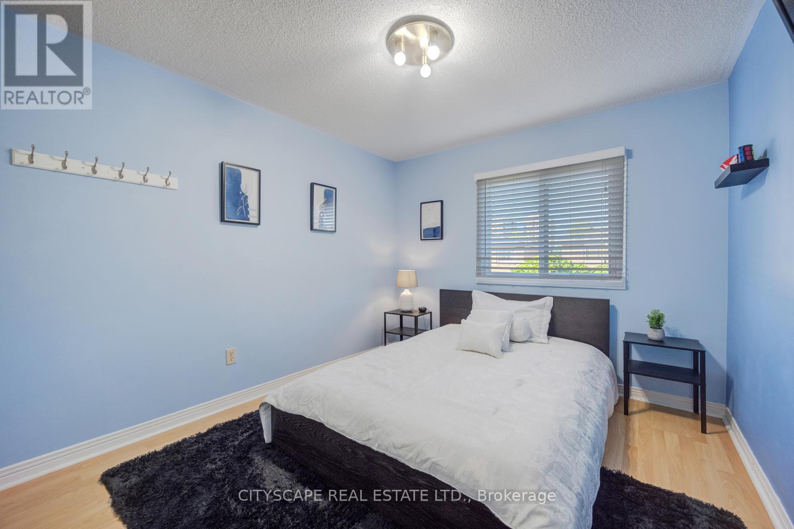 301 KINGSBRIDGE GARDEN - 30