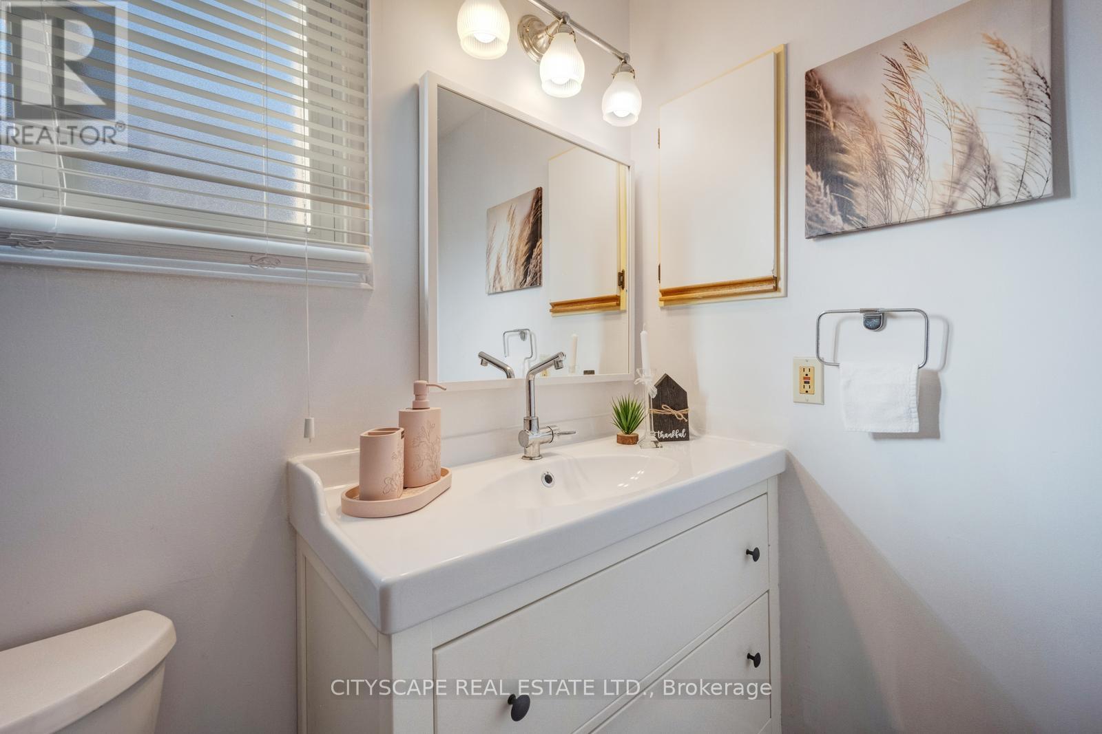 301 KINGSBRIDGE GARDEN - 33