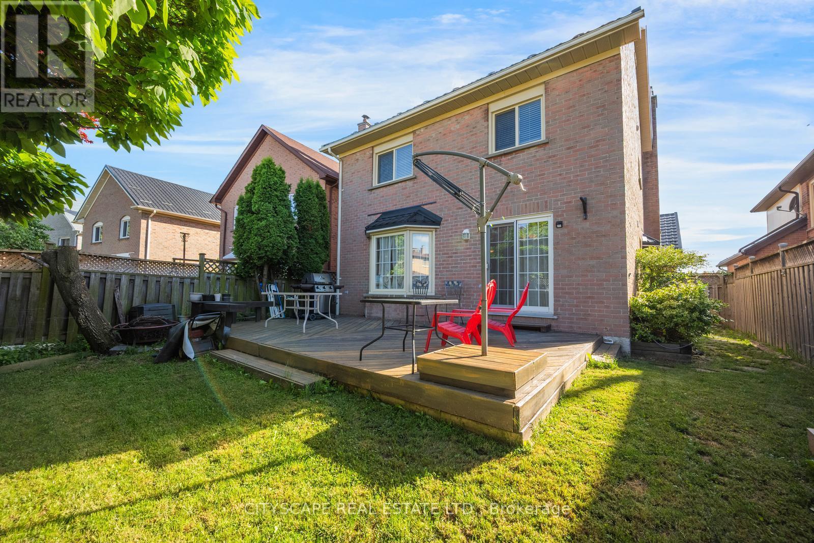 301 KINGSBRIDGE GARDEN - 50