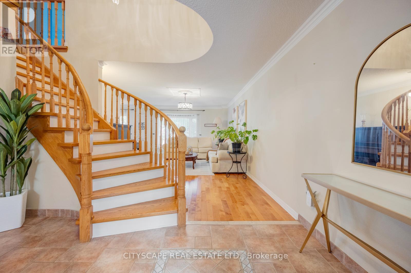 301 KINGSBRIDGE GARDEN - 6